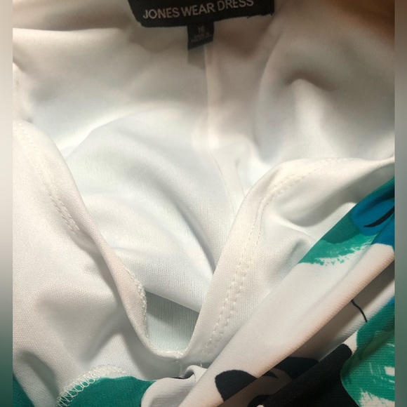 Jones Wear Sleeveless Floral Print Dress - Picture 7 of 10